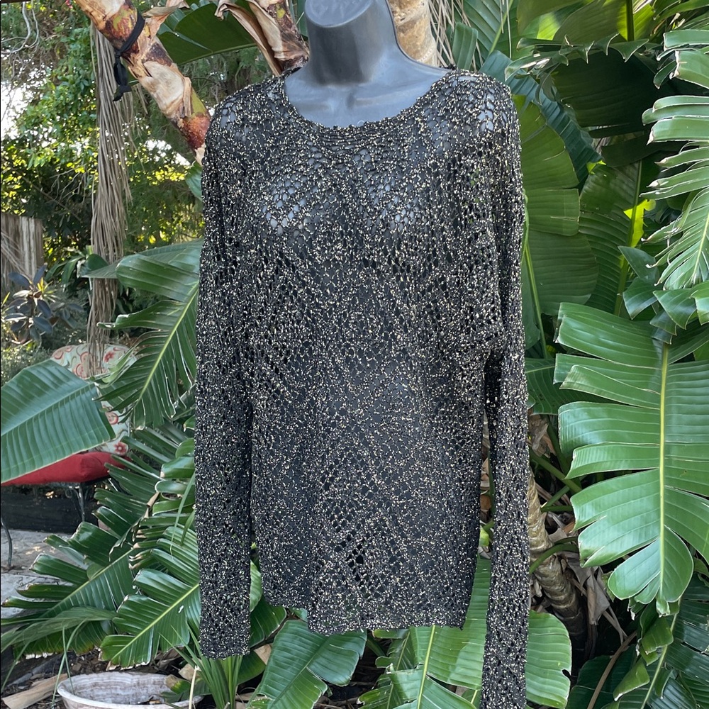 Lacey Gold, metallic crochet top